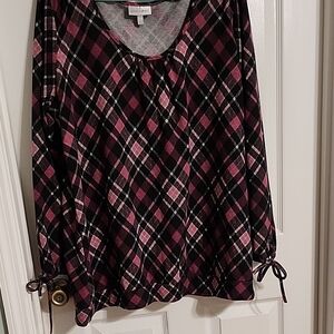 Croft & Barrow Women's Long Sleeve Plaid Top - Pink and Black Fashion Bug
